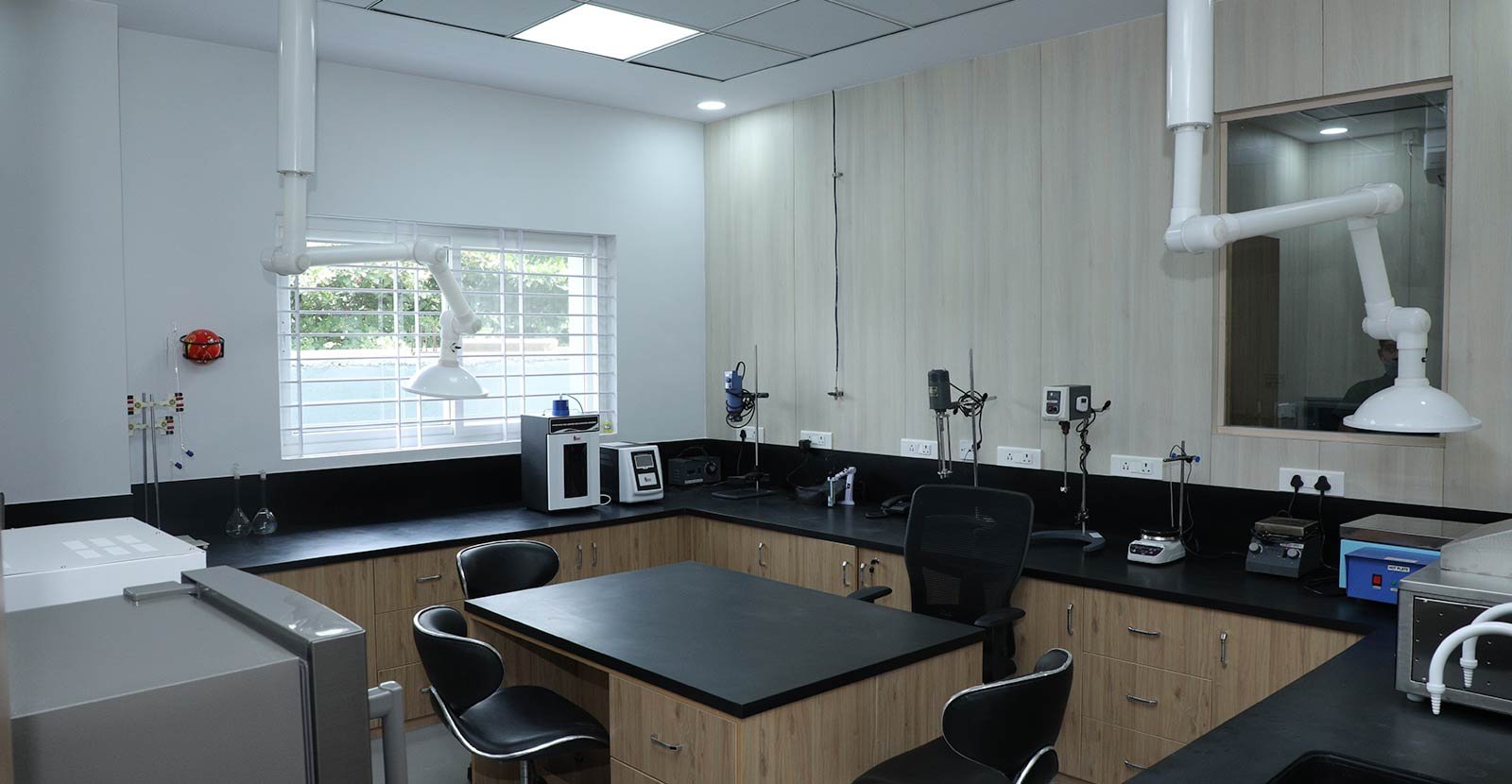 Peenya, Bengaluru - Lab Area interiors